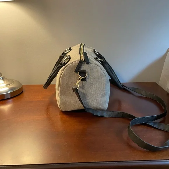 Gone! - Picture 6 of 6